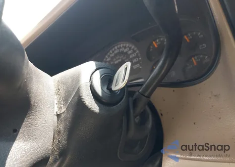 2005 GMC Yukon Slt from USA, damaged, VIN 1GKEC13T85R177878